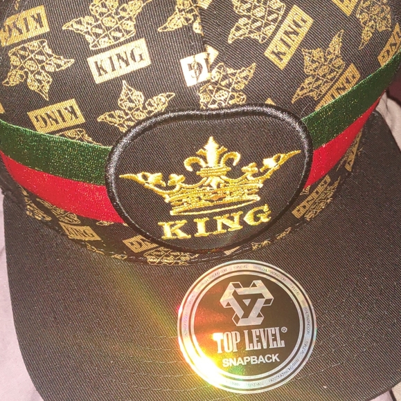 Hat - Picture 2 of 5